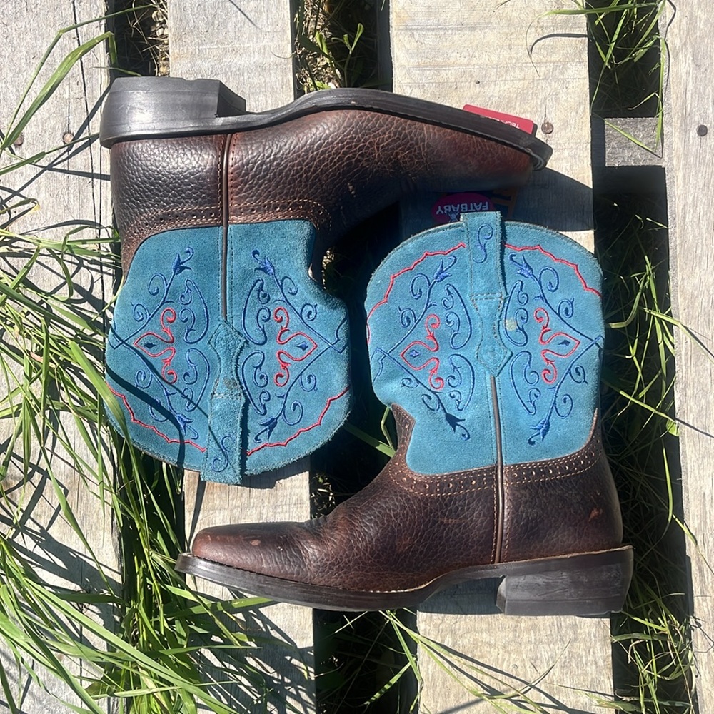 Ariat Women's Brown and Teal Ankle Booties